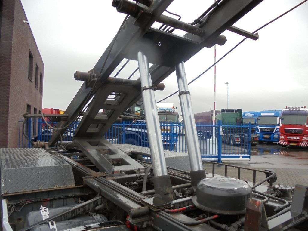 SCANIA 124G400 / 8x2 / Kipper / Manual / Euro 2 / Full Steel chassis vrachtwagen - Photo 8
