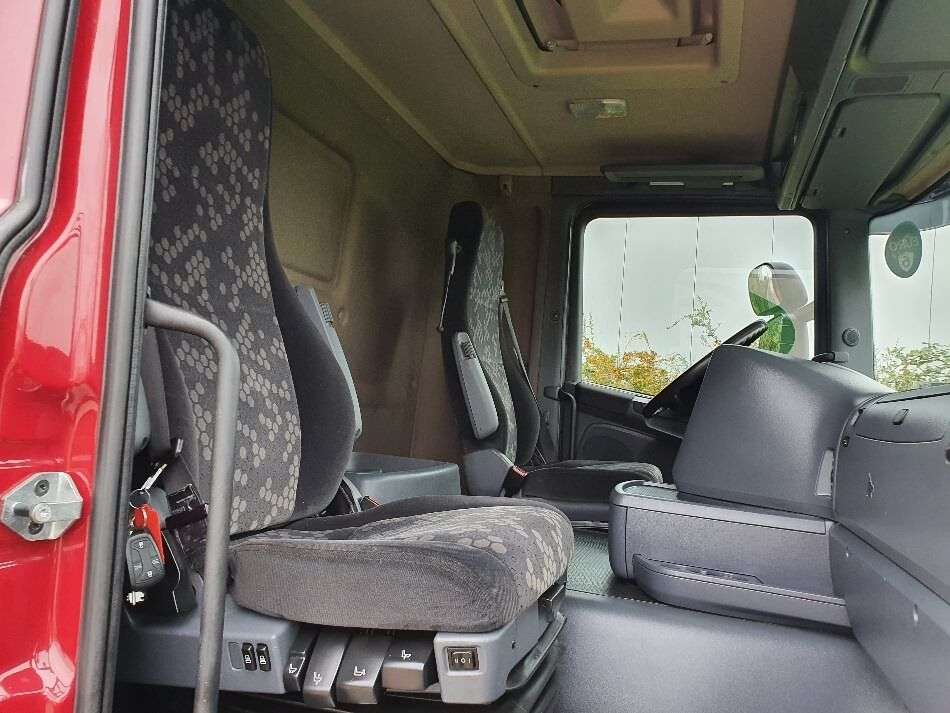 SCANIA G320 6x2*4 e6 lift 158tkm bakwagen - Photo 6