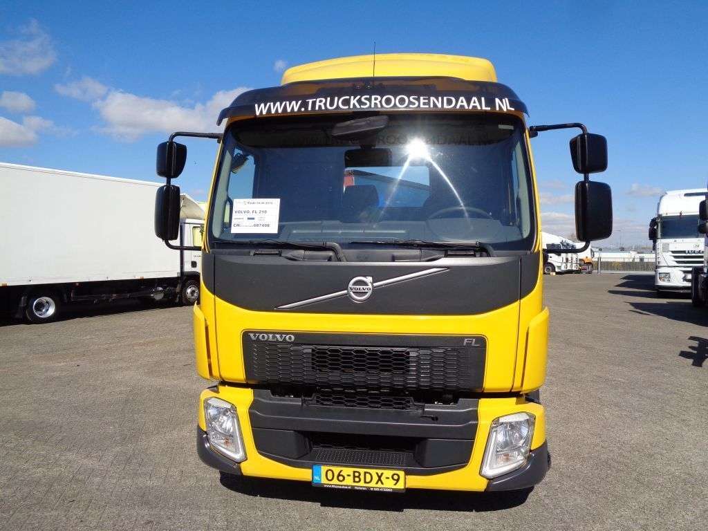VOLVO FL 210 + Pto + Euro 6 autotransporter - Photo 2